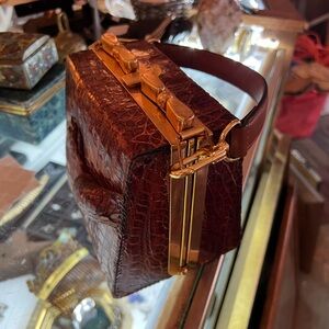Rare* VTG Taxidermic Genuine Alligator Mini Box Bage w Gold Hardware🇺🇸💫